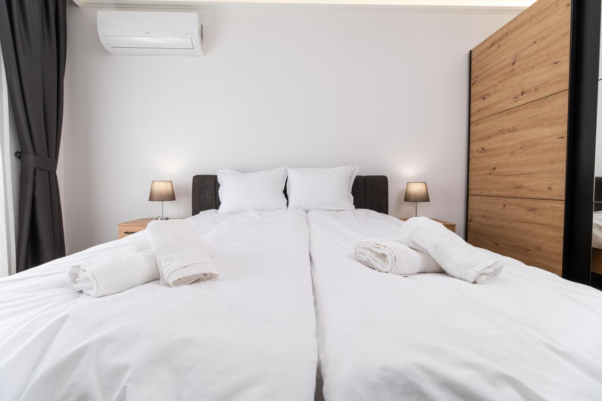 Modern 1-Bedroom Apartments プロヴディフ エクステリア 写真