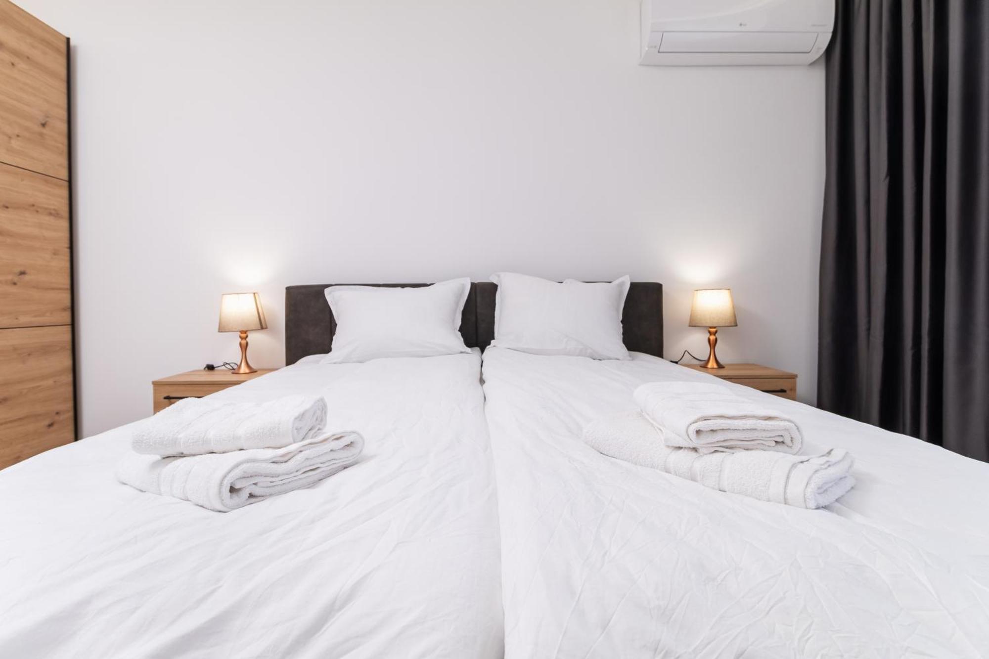 Modern 1-Bedroom Apartments プロヴディフ エクステリア 写真