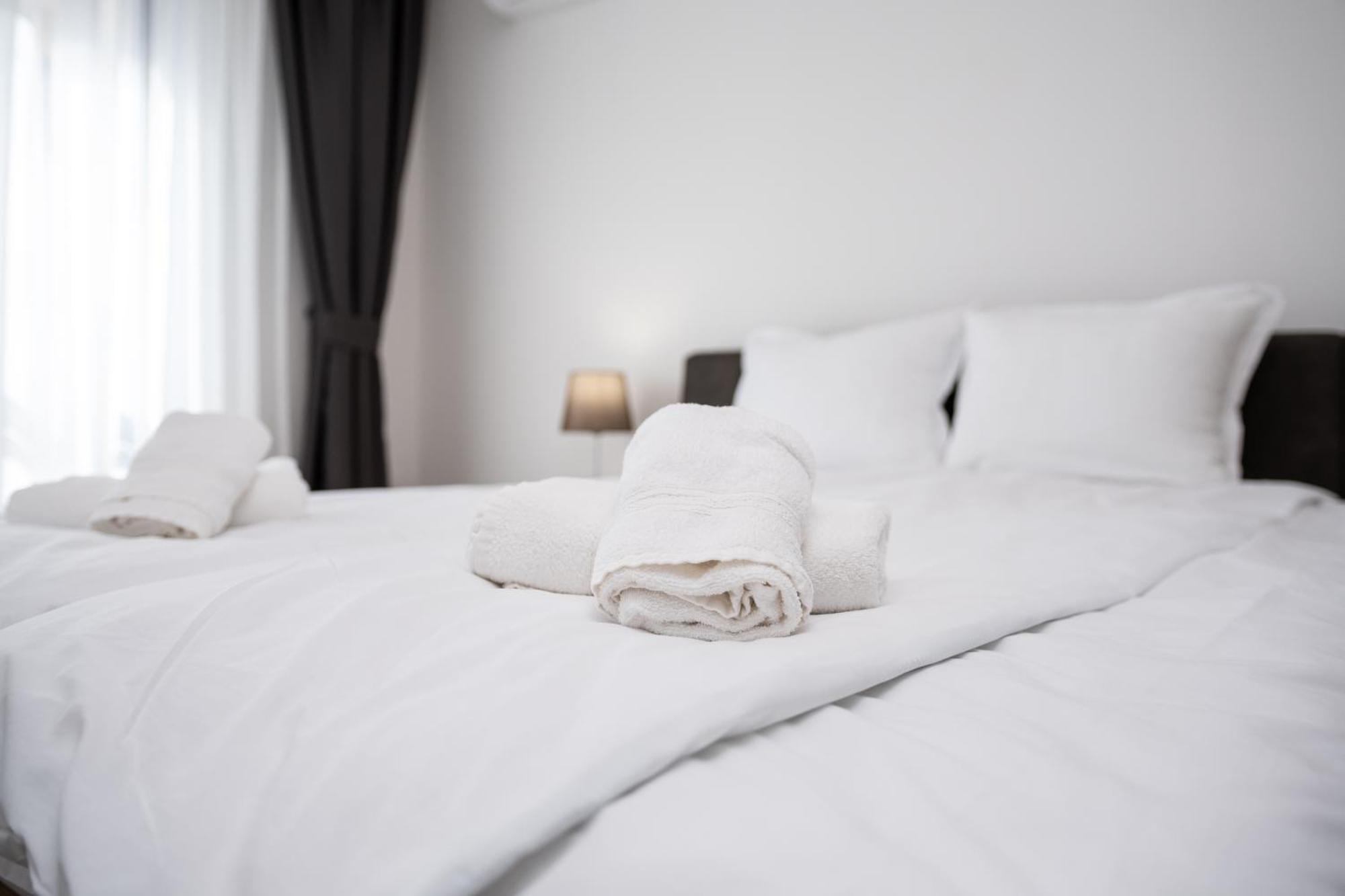 Modern 1-Bedroom Apartments プロヴディフ エクステリア 写真