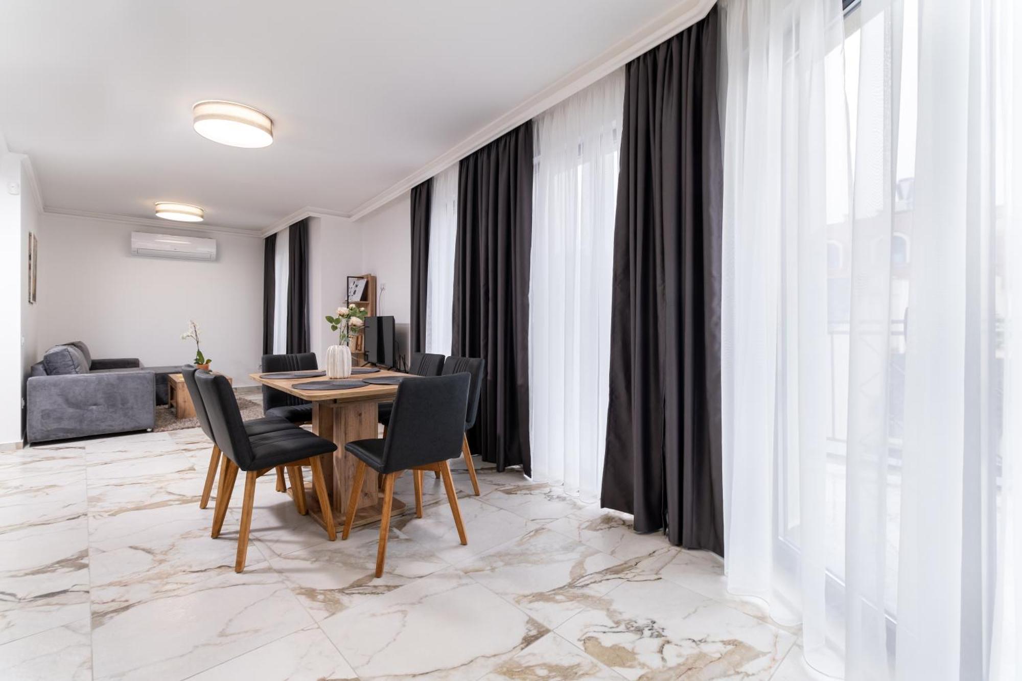 Modern 1-Bedroom Apartments プロヴディフ エクステリア 写真