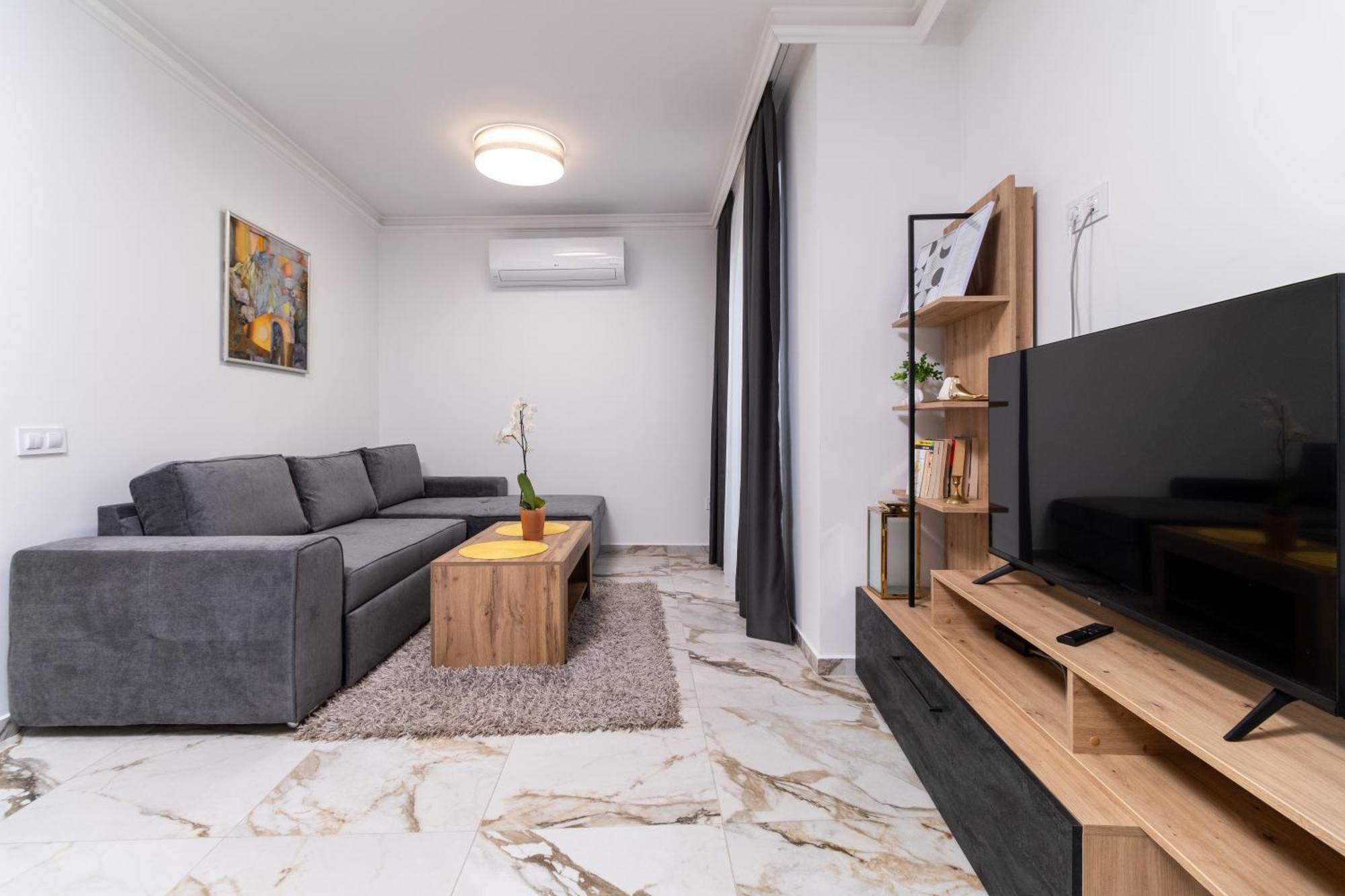 Modern 1-Bedroom Apartments プロヴディフ エクステリア 写真